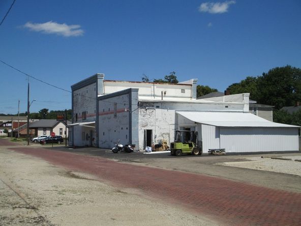 Mount Vernon Hardware and Storage: 310 - 400 Vine Street, Mount Vernon, OH 43050